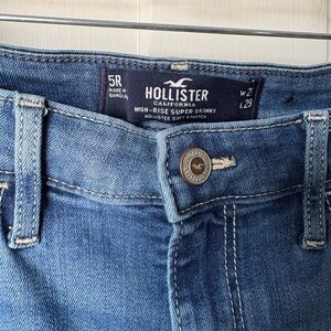 Hollister Women's High-Rise Jeans in Classic Blue